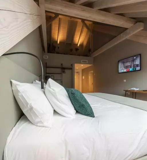 Hotelli Silken Puerta De Irati