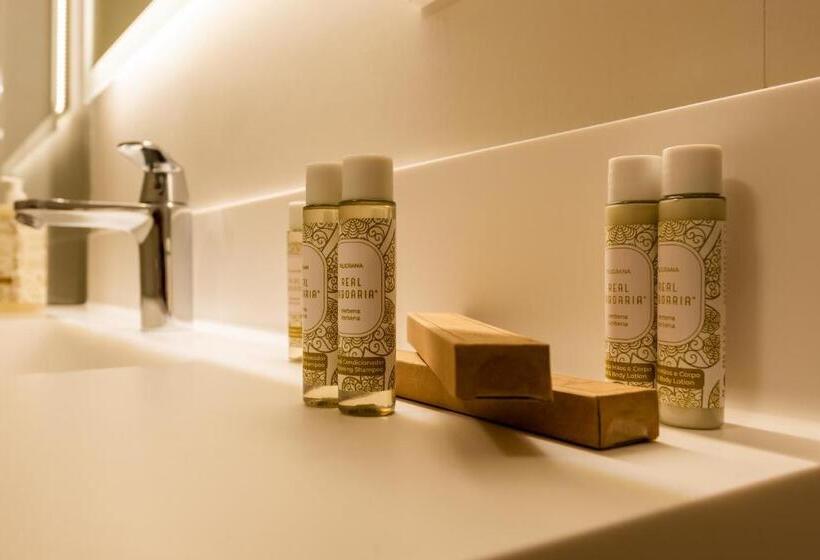 Отель Silken Puerta De Irati