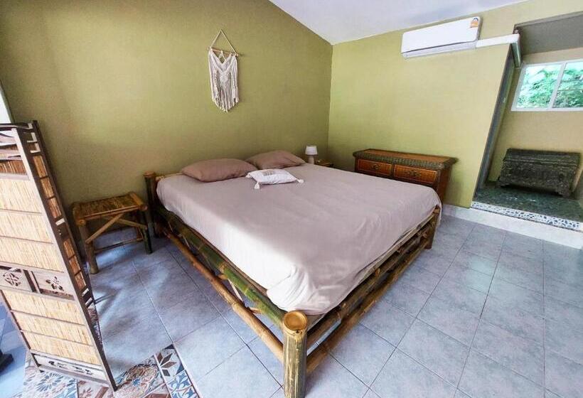 Pensão Baan Sikhao Yanui