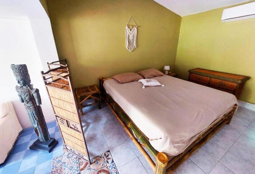 Pensão Baan Sikhao Yanui