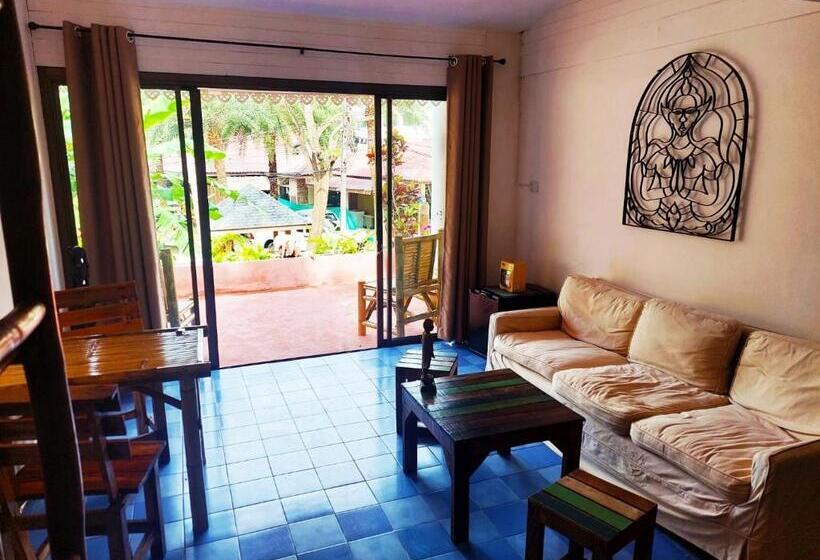 Pensão Baan Sikhao Yanui