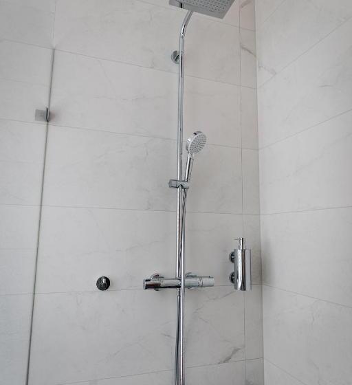 پانسیون Birch Alley Self Check In