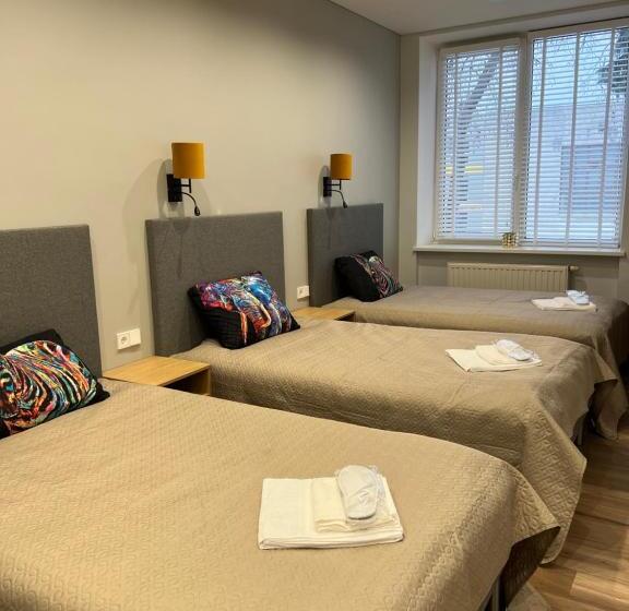 پانسیون Birch Alley Self Check In