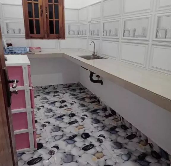 پانسیون Green Star Villa