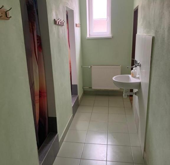 بنسيون Hostel Sos Moldava