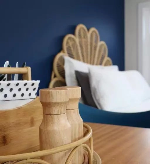 Majatalo Retro On Queen, Papakura