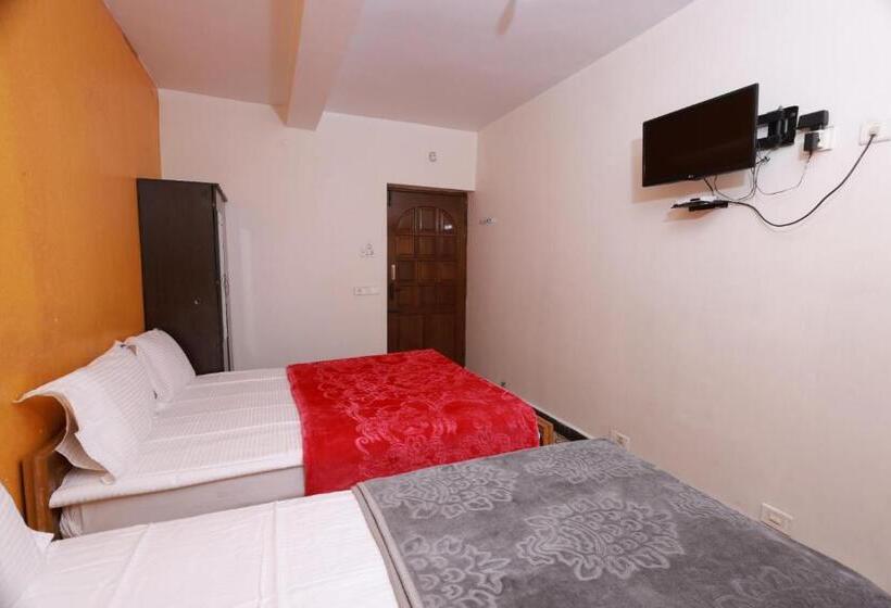 פנסיון Seven Endue Cottages