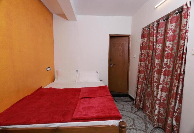 פנסיון Seven Endue Cottages