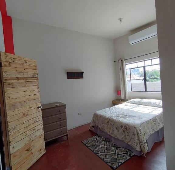 ペンション Sunset Hostel   Centro