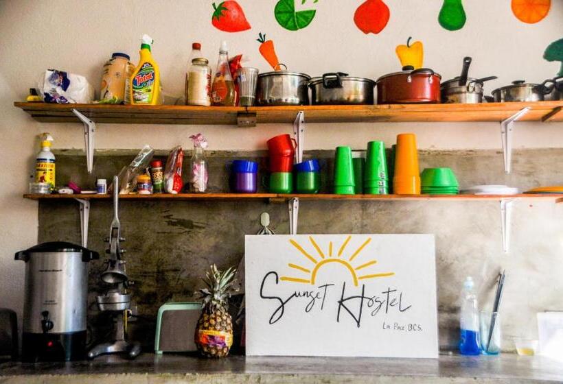 ペンション Sunset Hostel   Centro