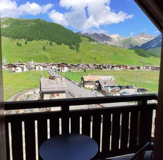 تختخواب و صبحانه Bondi