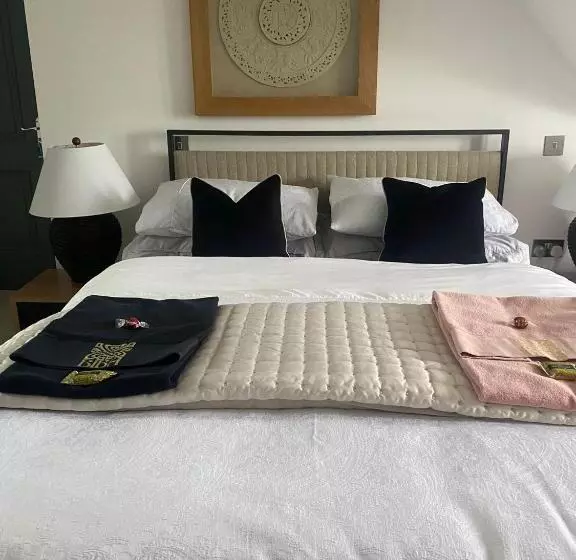 Aamiaismajoitus (B&B) Hillvine