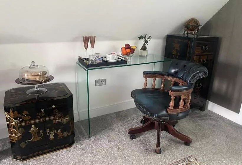 Aamiaismajoitus (B&B) Hillvine