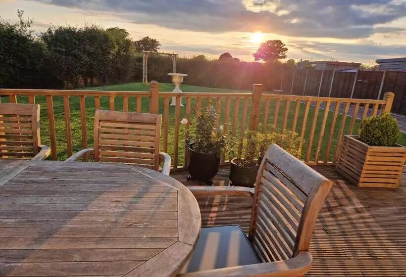 Aamiaismajoitus (B&B) Hillvine