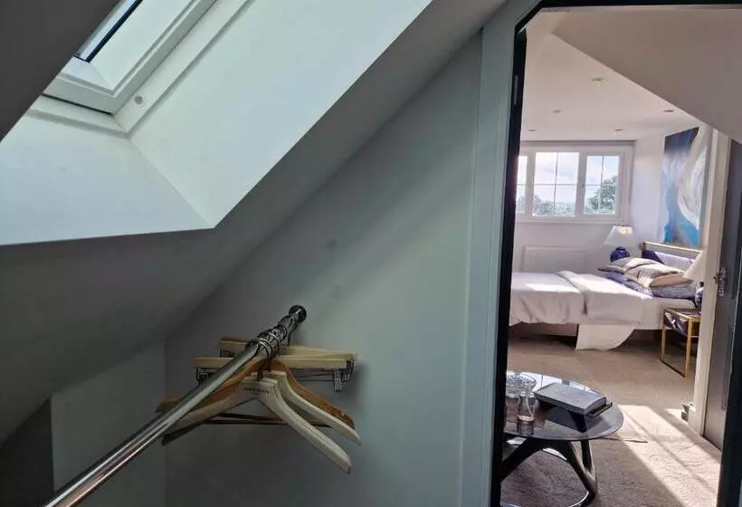 Aamiaismajoitus (B&B) Hillvine