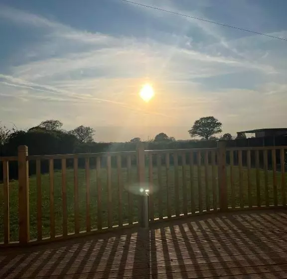 Aamiaismajoitus (B&B) Hillvine