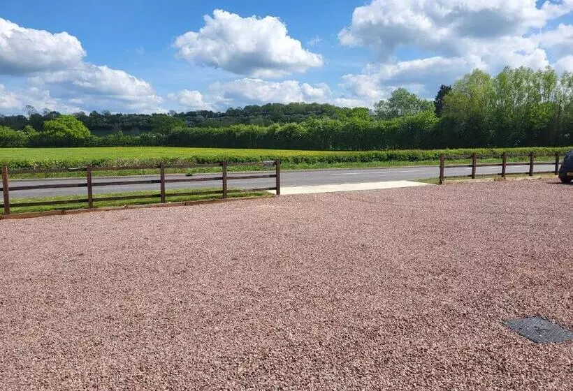 Aamiaismajoitus (B&B) Hillvine