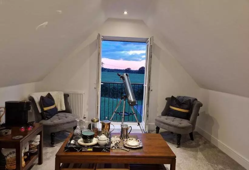 Aamiaismajoitus (B&B) Hillvine