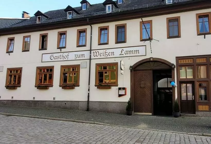 Aamiaismajoitus (B&B) Zum Weißen Lamm
