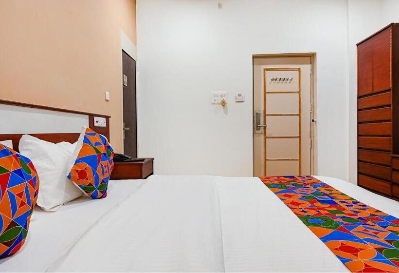 Fabhotel Shubh Shaleen Springs