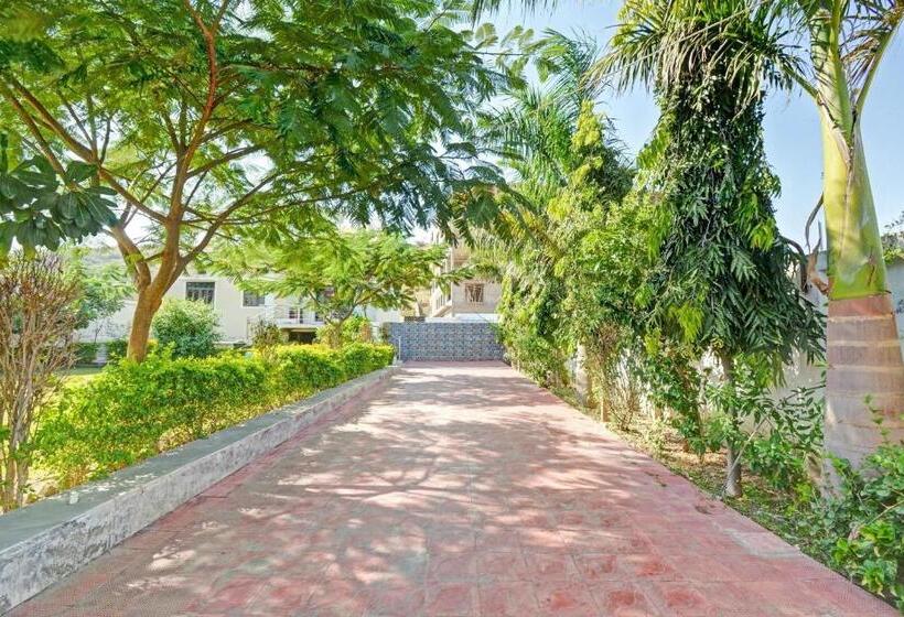 Flagship Hotel 4 Seasons