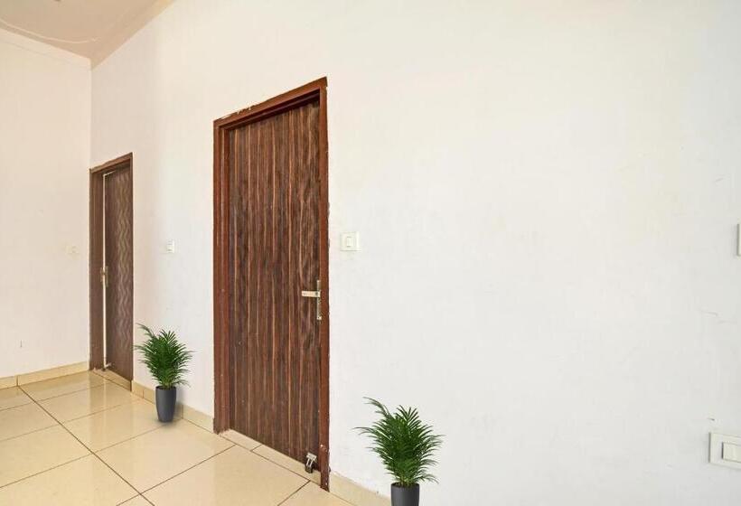 Flagship Hotel 4 Seasons