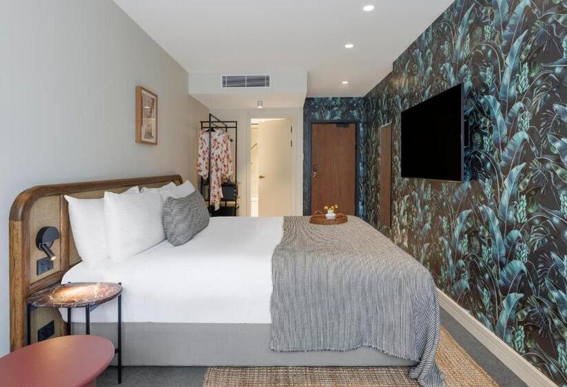 Отель 202 Elizabeth