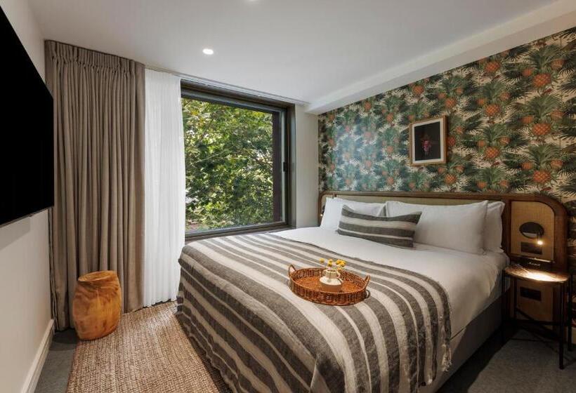 Отель 202 Elizabeth