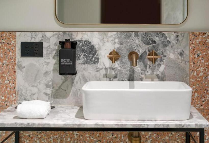 Отель 202 Elizabeth