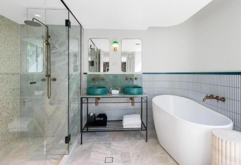 Отель 202 Elizabeth