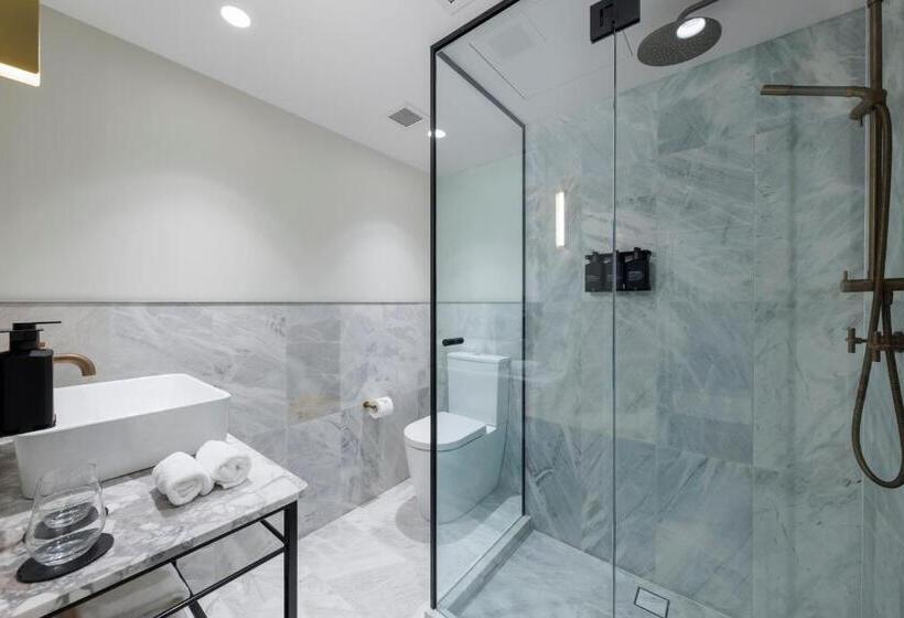 Отель 202 Elizabeth