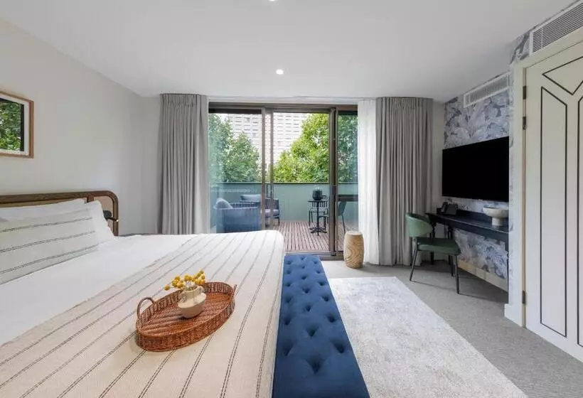 هتل 202 Elizabeth