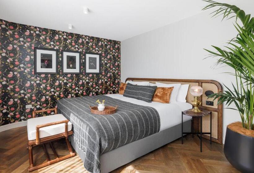 Отель 202 Elizabeth