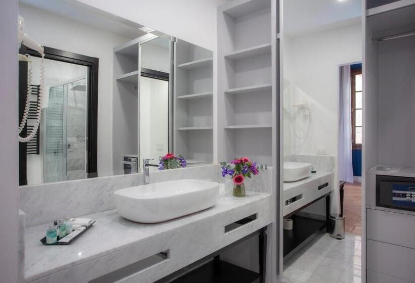 هتل Casual Rinascimento Firenze