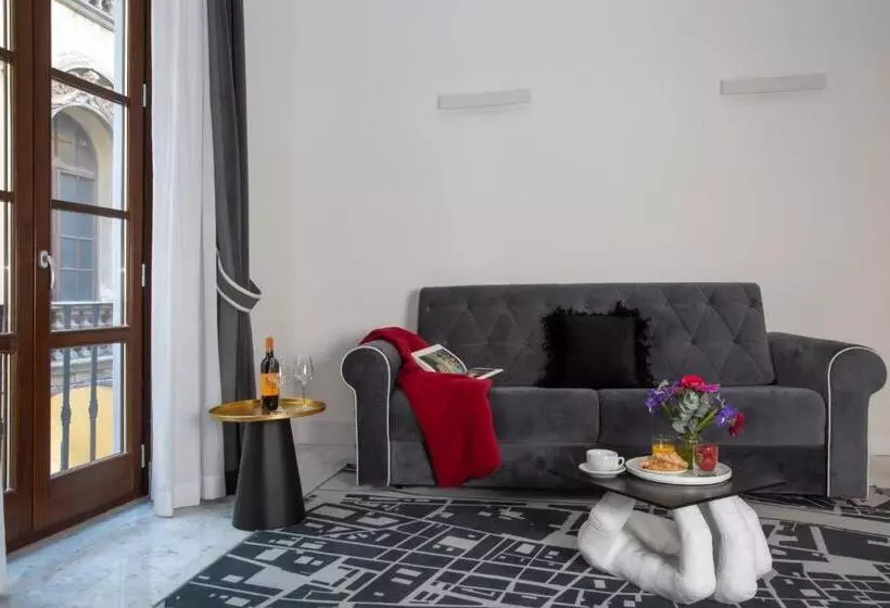 هتل Casual Rinascimento Firenze