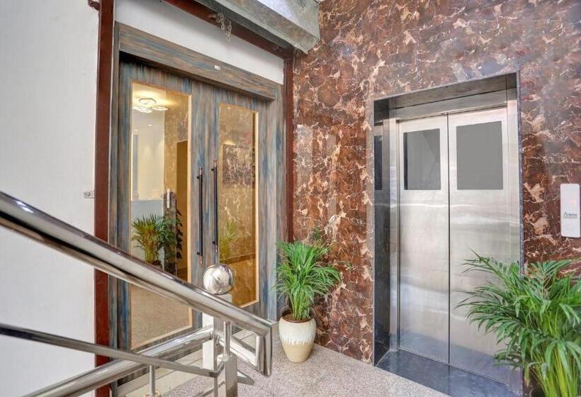 Отель Collection O Sky