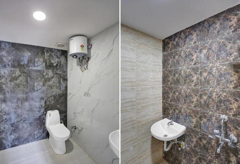 Отель Collection O Sky