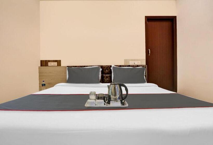 Отель Collection O Sky