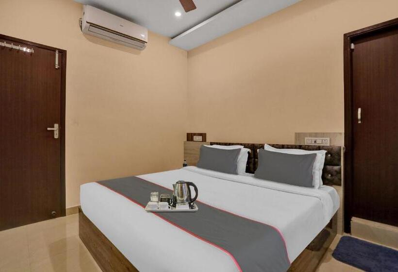 Отель Collection O Sky