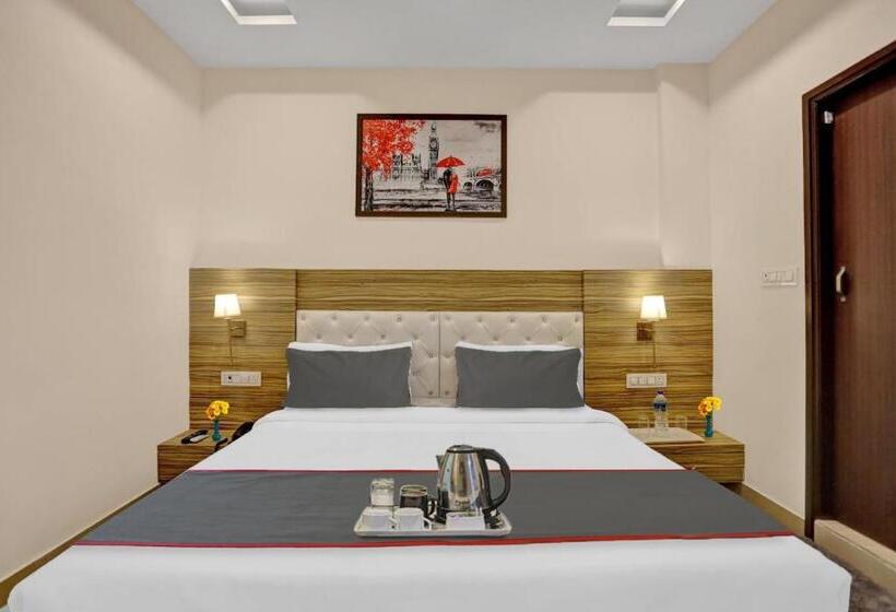 Отель Collection O Sky