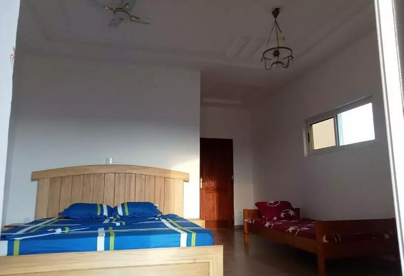 هتل Domaine De La Palmeraie Ouidah