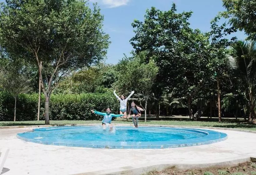 Hotelli El Campito Lodge