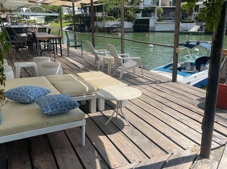 فندق Marina Palace Teques