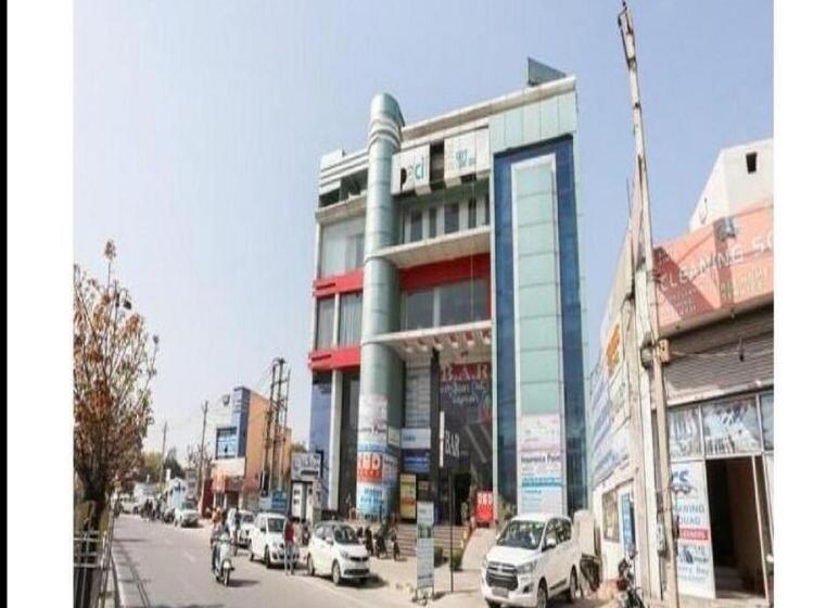 فندق Park View, Rohtak