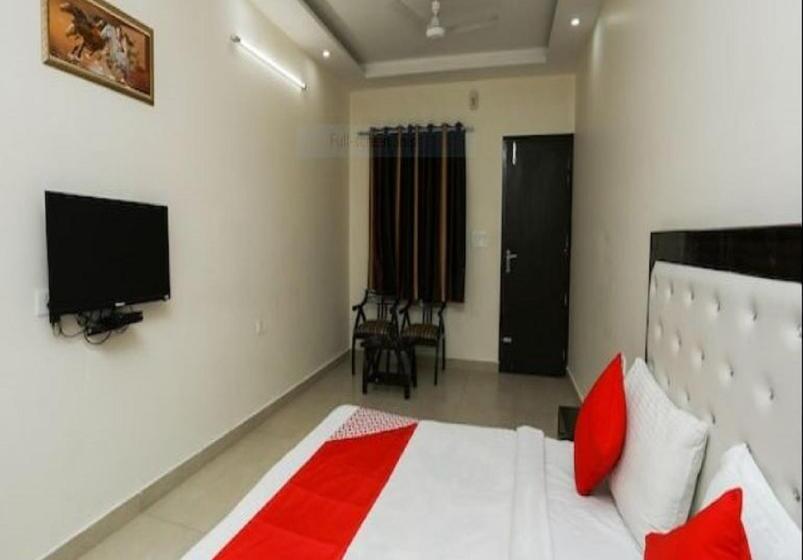 فندق Park View, Rohtak