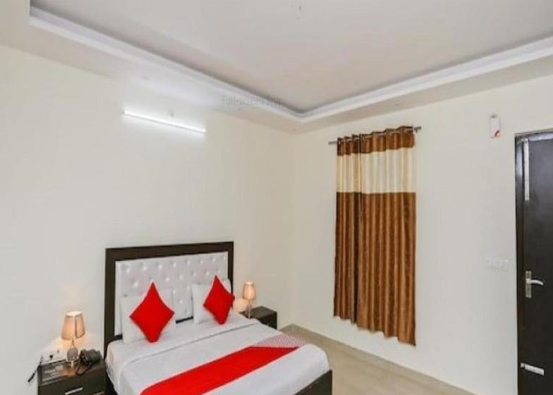 فندق Park View, Rohtak