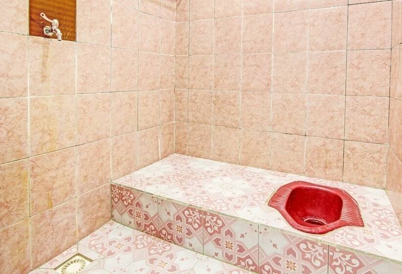 Otel Spot On 91932 Guest House Mustika Syariah