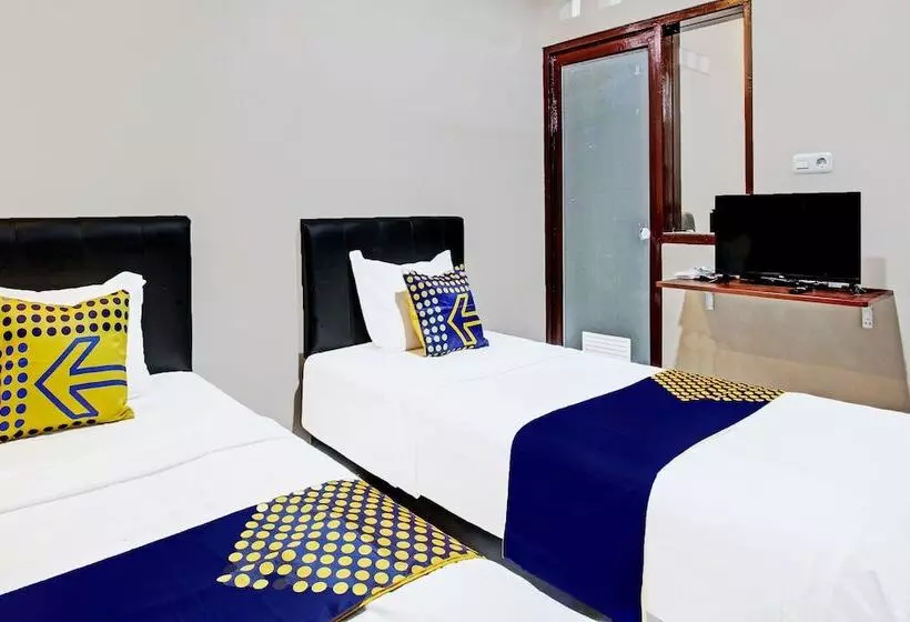 Hotelli Spot On 91932 Guest House Mustika Syariah