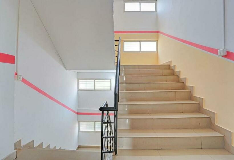 هتل Spot On The New View Regency