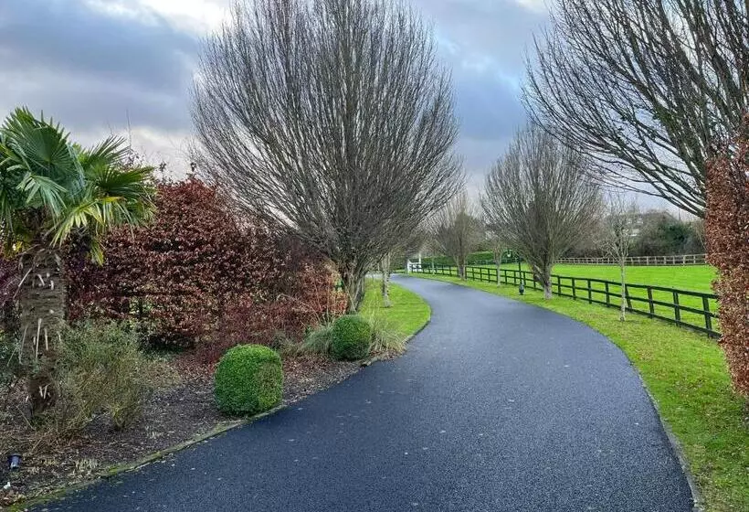 Majatalo Clara Lodge